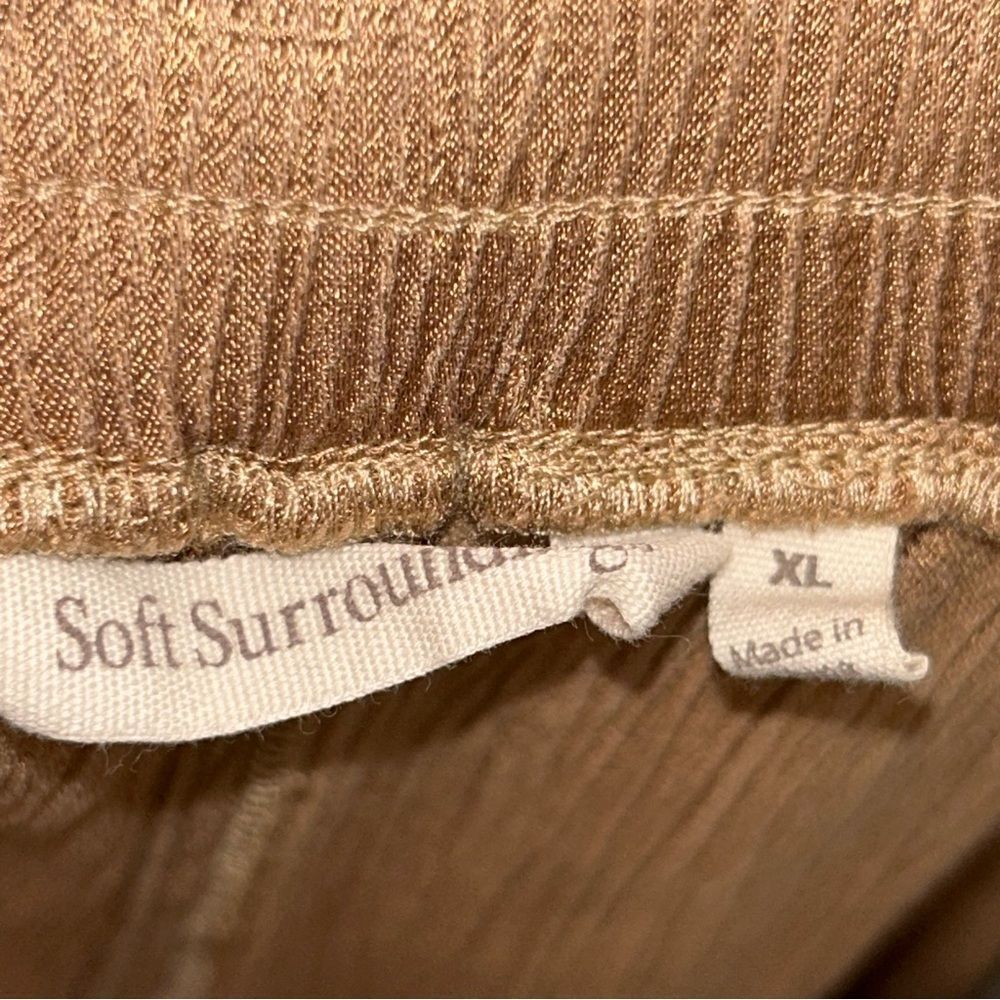 Soft Surroundings Pull On Crinkle Pants - Picture 3 of 6